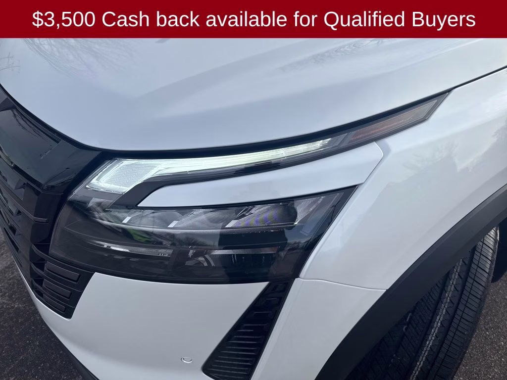 2026 Everest White Pearl Tricoat Nissan Pathfinder Platinum 4X4 SUV