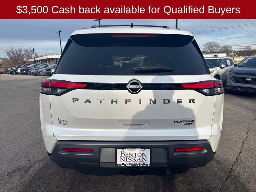 2026 Everest White Pearl Tricoat Nissan Pathfinder Platinum 4X4 SUV
