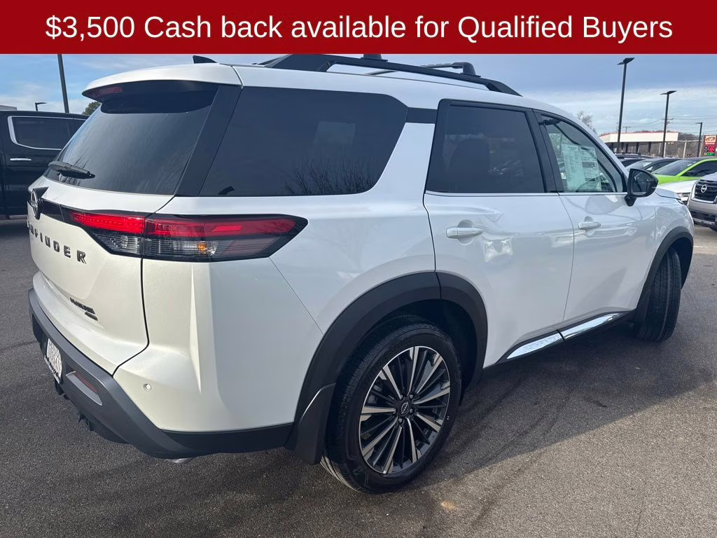 2026 Everest White Pearl Tricoat Nissan Pathfinder Platinum 4X4 SUV