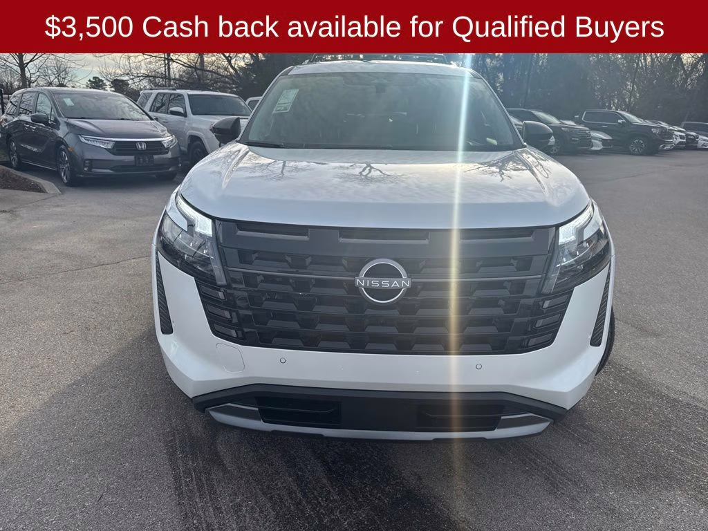 2026 Everest White Pearl Tricoat Nissan Pathfinder Platinum 4X4 SUV
