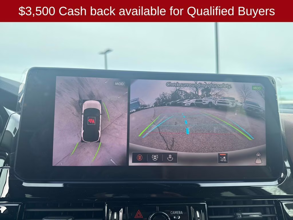 2026 Boulder Gray/Super Black Nissan Pathfinder Platinum 4X4 SUV