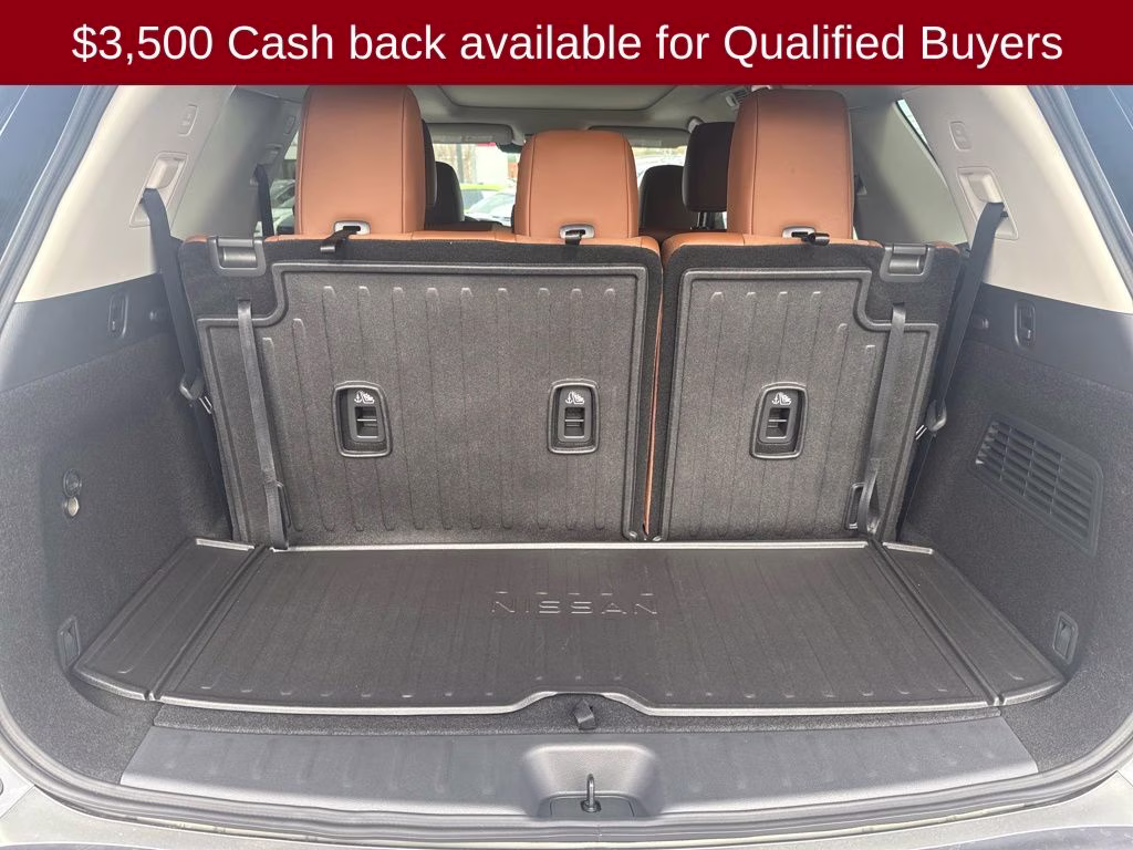 2026 Boulder Gray/Super Black Nissan Pathfinder Platinum 4X4 SUV