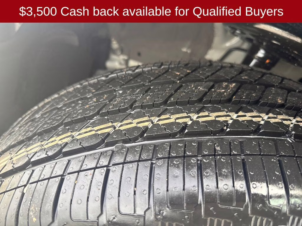 2026 Boulder Gray/Super Black Nissan Pathfinder Platinum 4X4 SUV