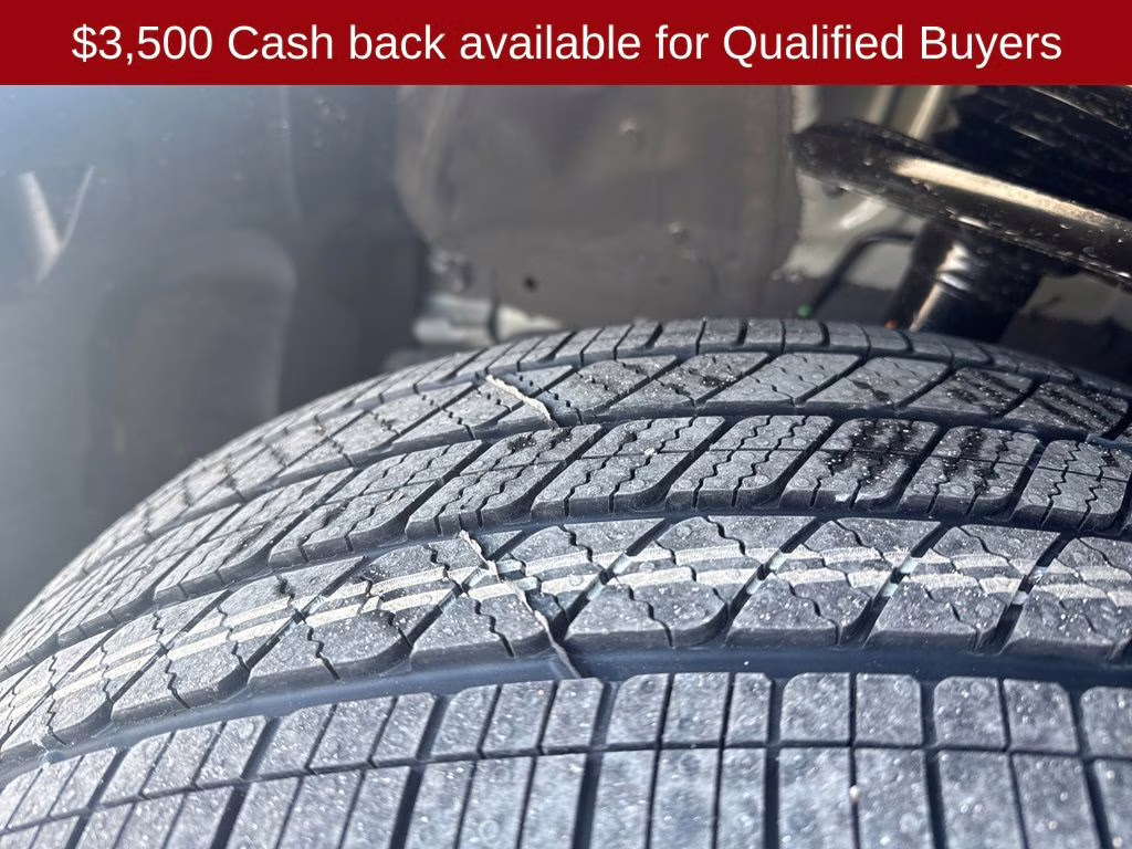 2026 Boulder Gray Pearl Nissan Pathfinder Platinum 4X4 SUV