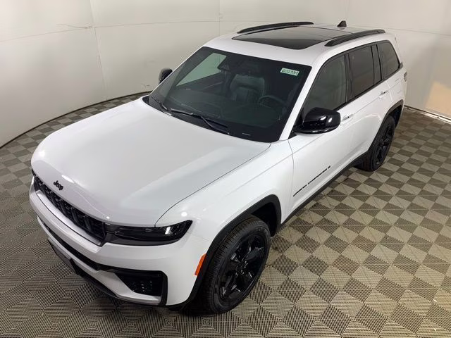 2026 Bright White Clearcoat Jeep Grand Cherokee Limited 4X4 SUV