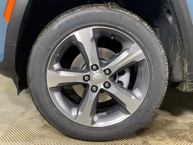 2026 Steel Blue Jeep Grand Cherokee Limited 4X4 SUV