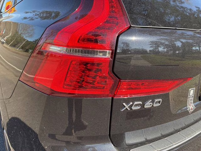 2025 Onyx Black Volvo XC60 Plug-In Hybrid T8 Plus AWD SUV