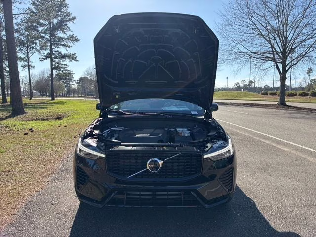 2025 Onyx Black Volvo XC60 Plug-In Hybrid T8 Plus AWD SUV