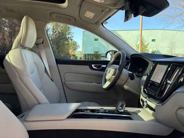 2025 Onyx Black Volvo XC60 Plug-In Hybrid T8 Plus AWD SUV