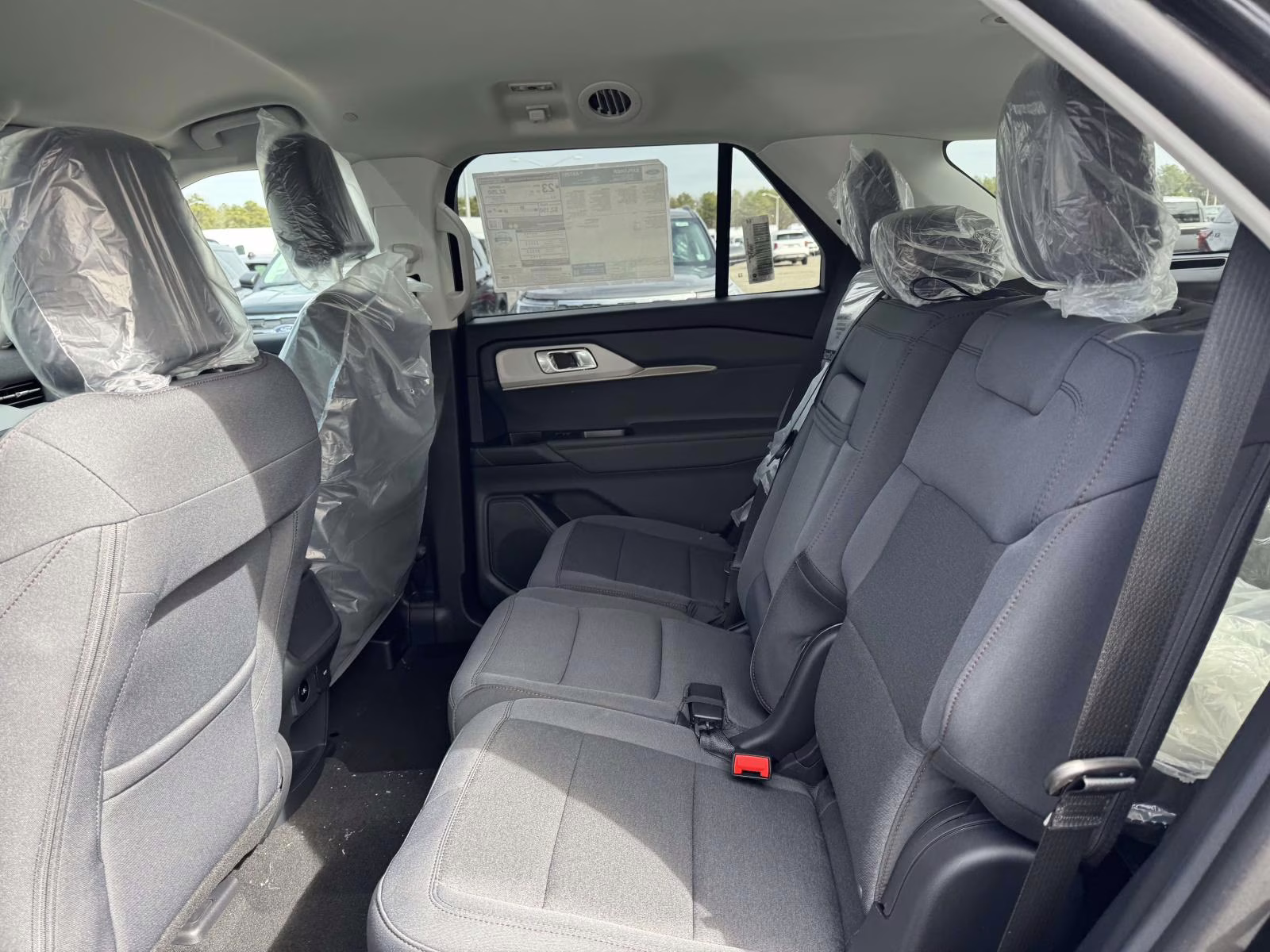 2026 Agate Black Metallic Ford Explorer Active w/200A Pkg 4WD 4X4 SUV