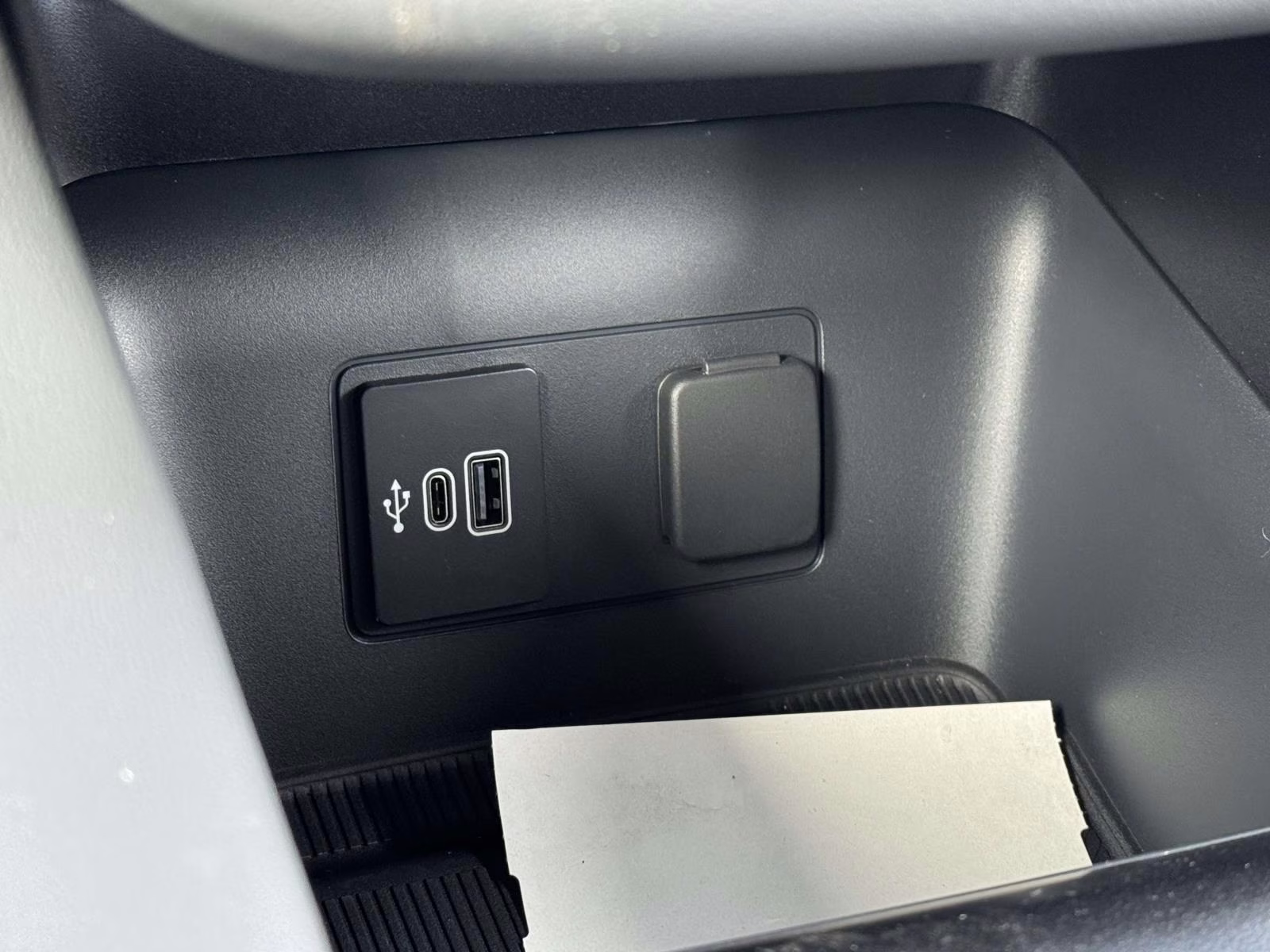 2026 Agate Black Metallic Ford Explorer Active w/200A Pkg 4WD 4X4 SUV