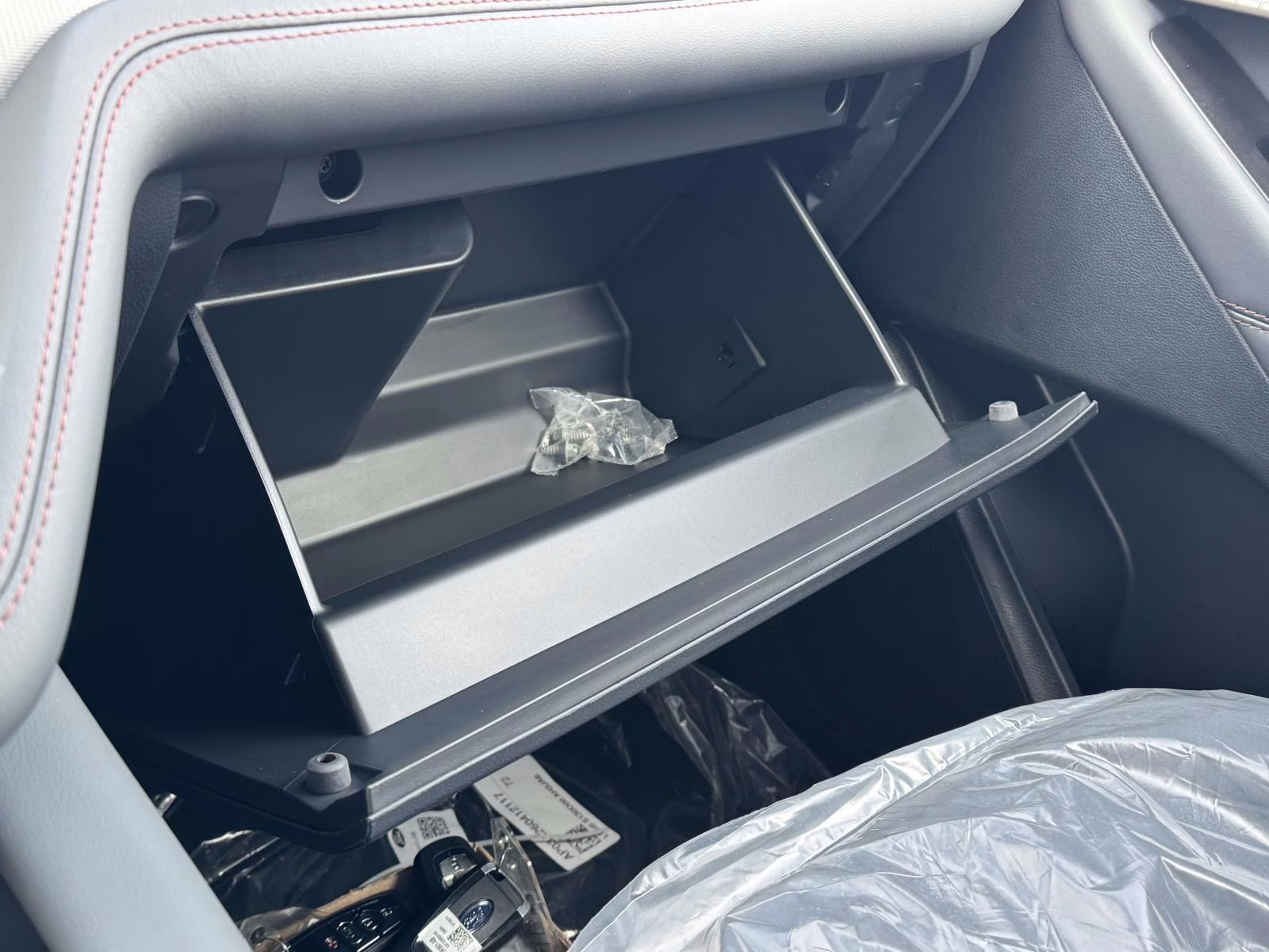 2026 Agate Black Metallic Ford Explorer Active w/200A Pkg 4WD 4X4 SUV