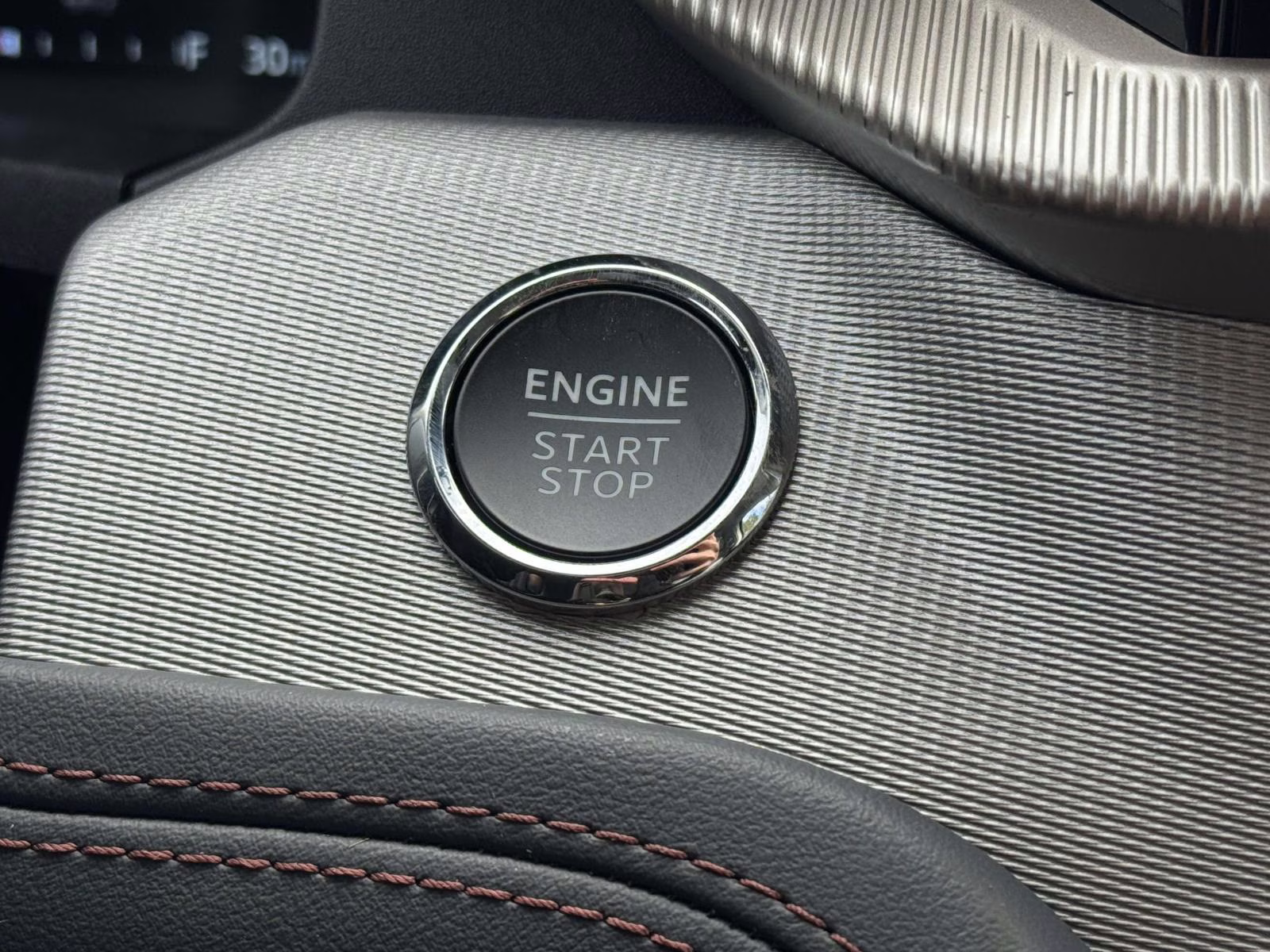 2026 Space White Metallic Ford Explorer Active w/100A Pkg 4WD 4X4 SUV