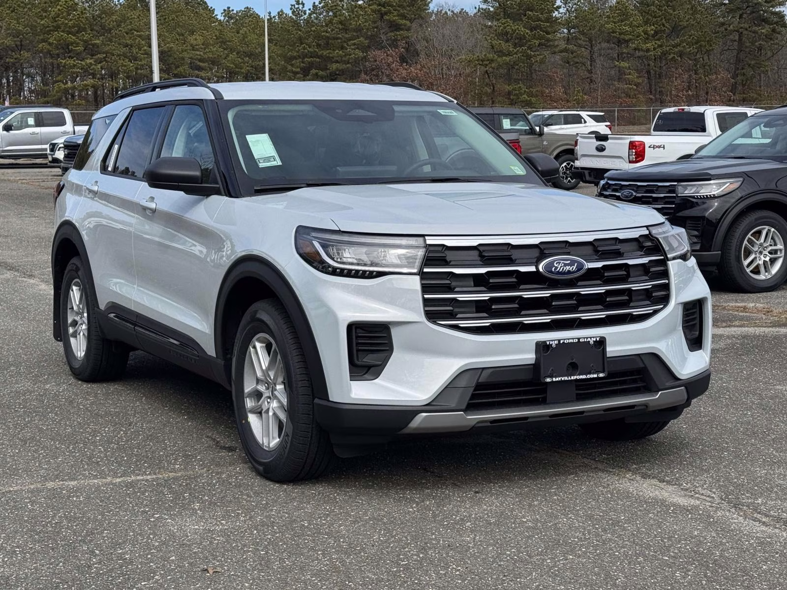 2026 Space White Metallic Ford Explorer Active w/100A Pkg 4WD 4X4 SUV