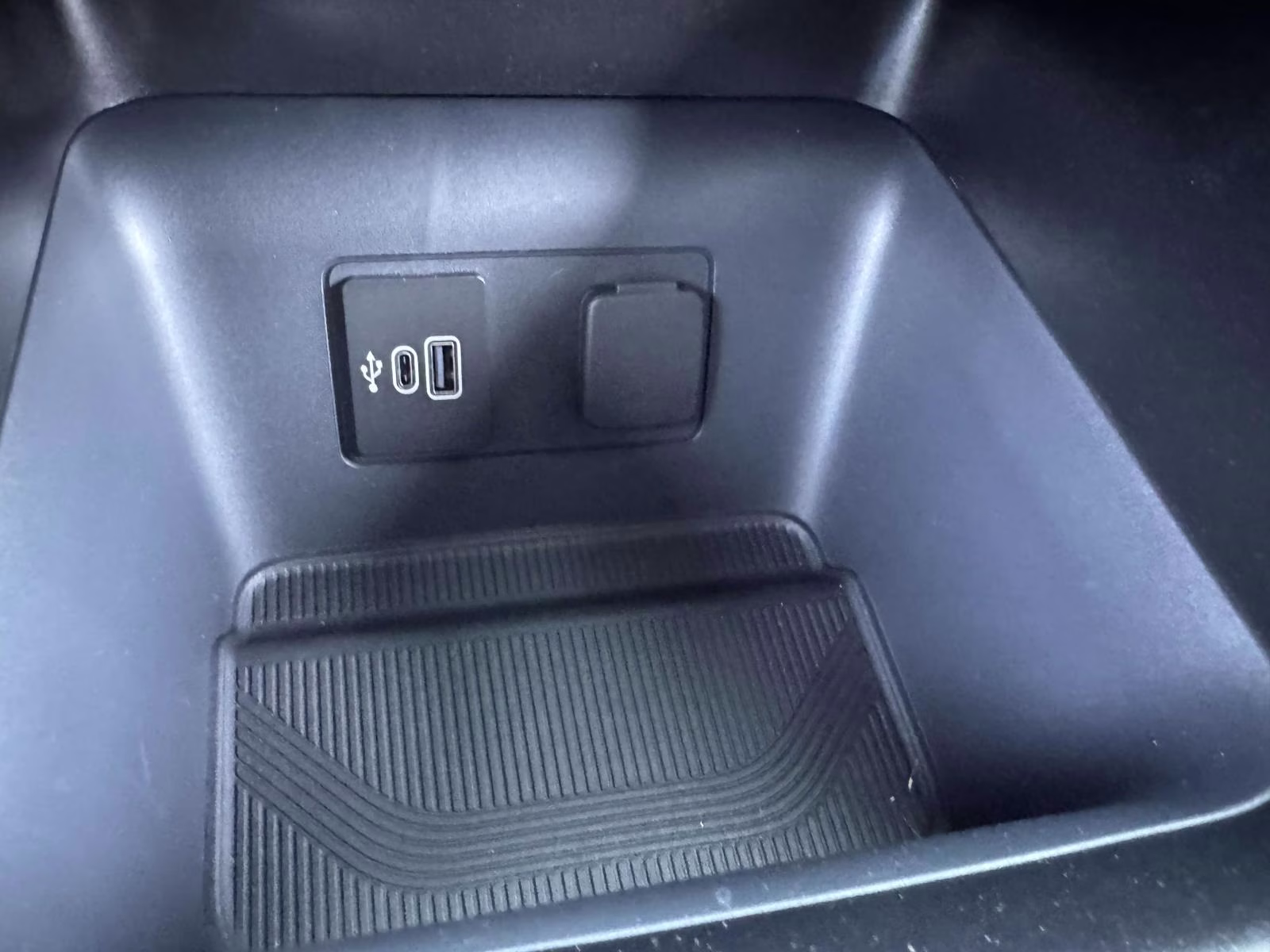 2026 Carbonized Gray Metallic Ford Explorer ST-Line 4WD 4X4 SUV