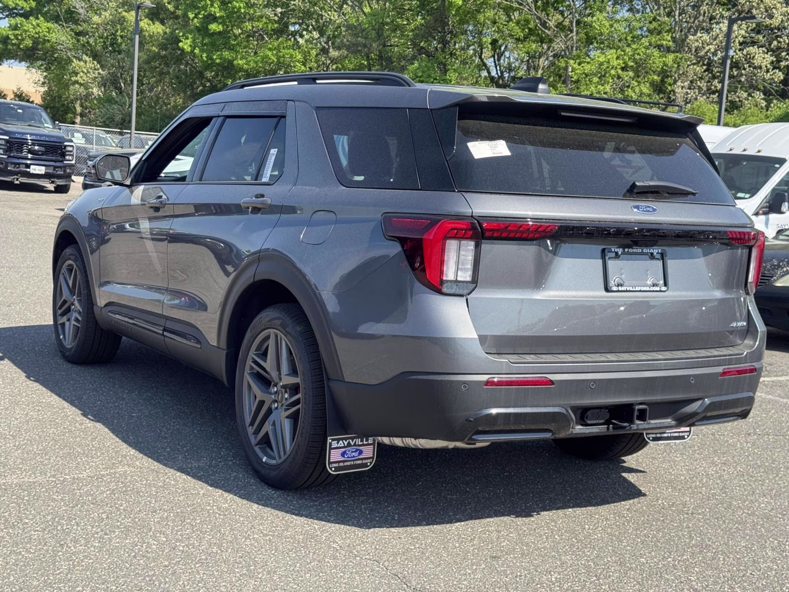 2026 Carbonized Gray Metallic Ford Explorer ST-Line 4WD 4X4 SUV
