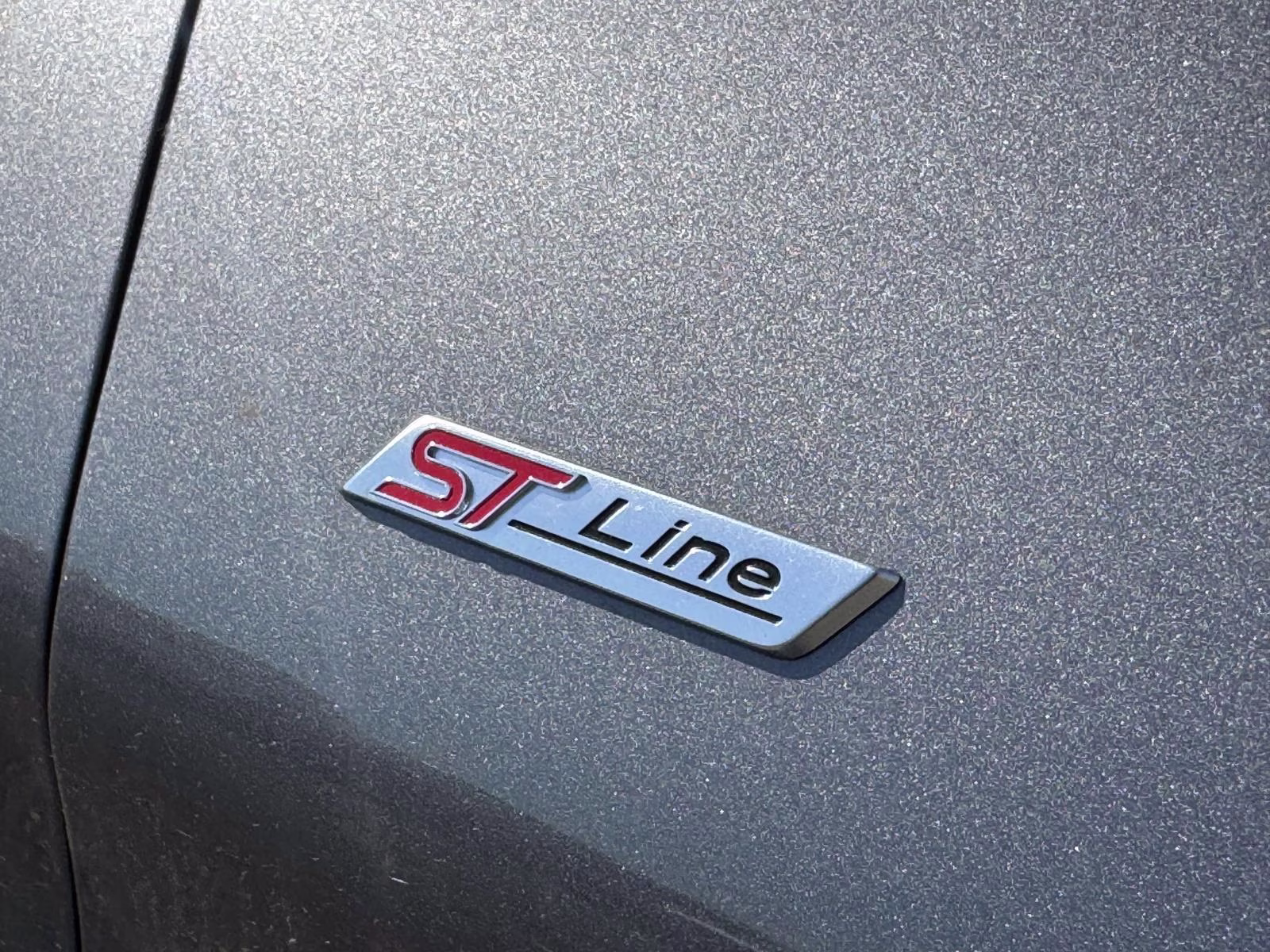 2026 Carbonized Gray Metallic Ford Explorer ST-Line 4WD 4X4 SUV