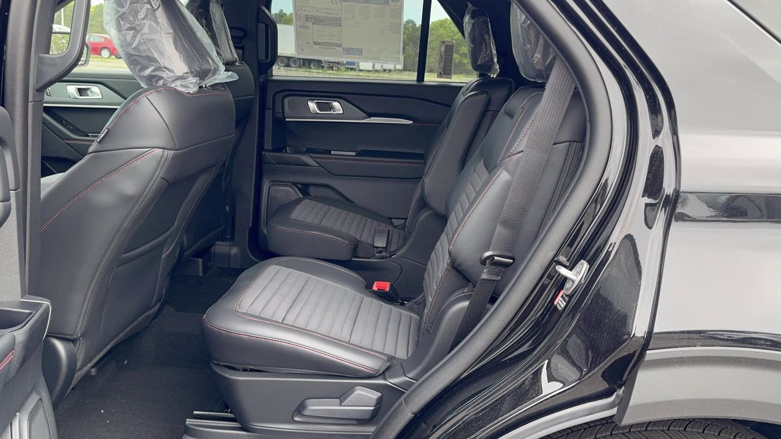 2026 Agate Black Metallic Ford Explorer ST-Line 4WD 4X4 SUV