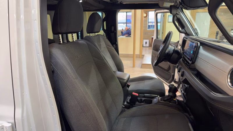 2024 White Jeep Wrangler 4 Door Sahara Sport Utility 4D 4X4