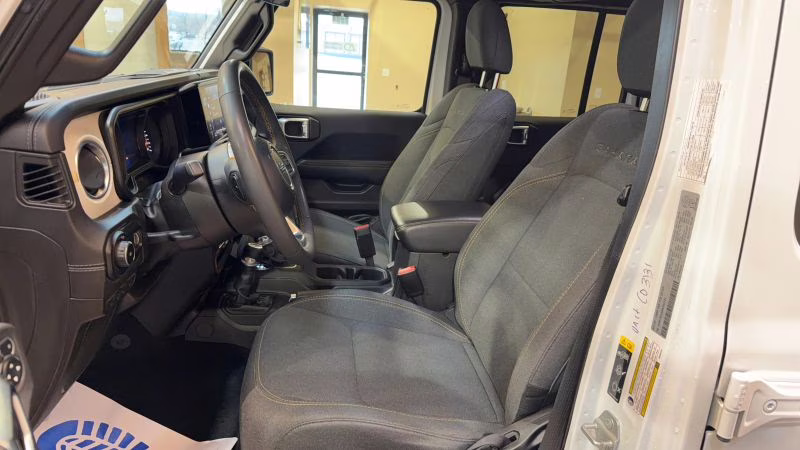 2024 Jeep Wrangler 4 Door Sahara Sport Utility 4D 4X4