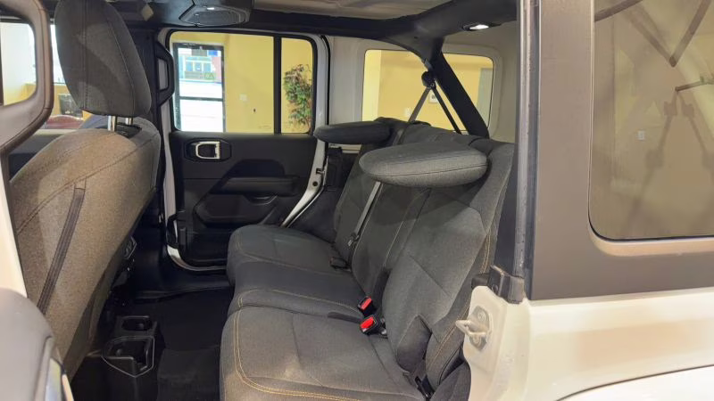 2024 Jeep Wrangler 4 Door Sahara Sport Utility 4D 4X4
