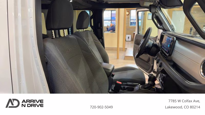 2024 Jeep Wrangler 4 Door Sahara Sport Utility 4D 4X4
