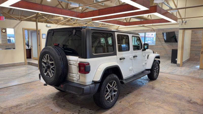2024 Jeep Wrangler 4 Door Sahara Sport Utility 4D 4X4