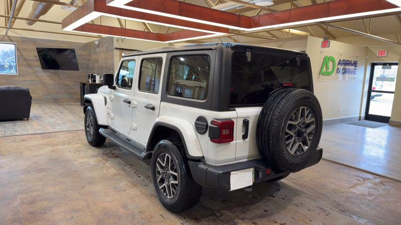 2024 Jeep Wrangler 4 Door Sahara Sport Utility 4D 4X4