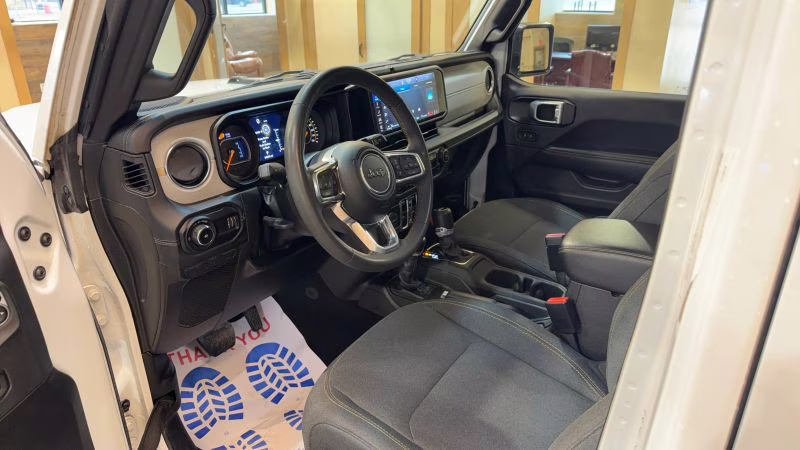 2024 Jeep Wrangler 4 Door Sahara Sport Utility 4D 4X4