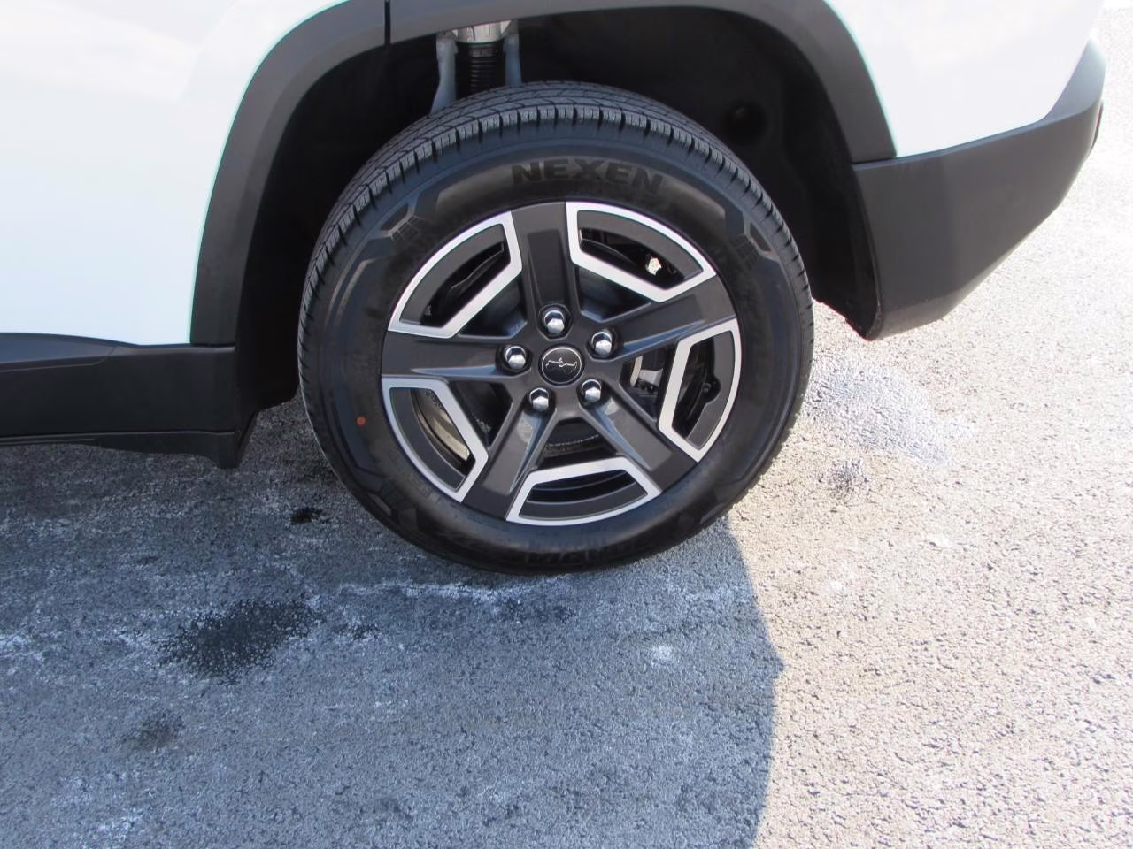 2026 Bright White Clearcoat Jeep Cherokee Limited 4X4 SUV