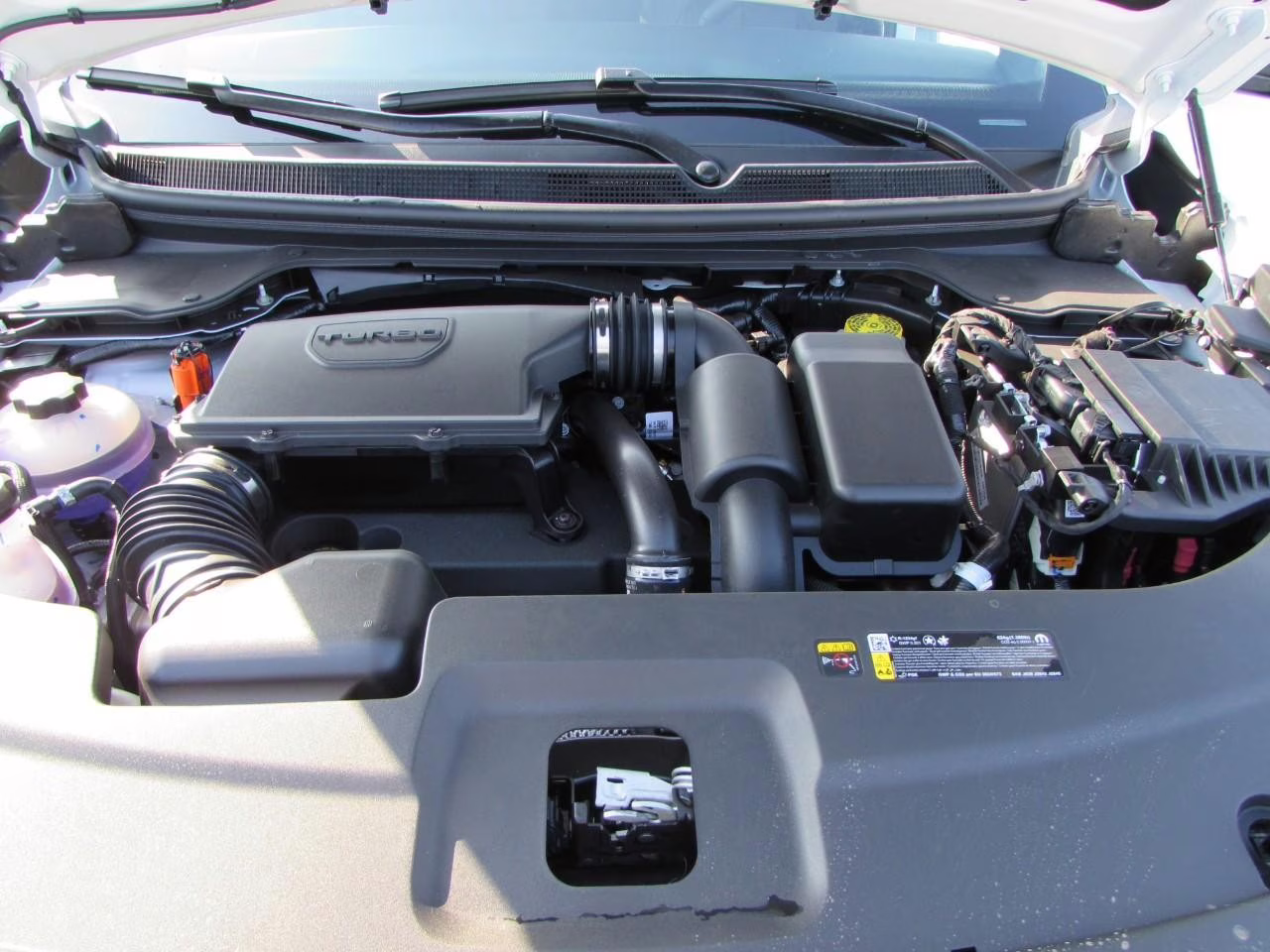 2026 Bright White Clearcoat Jeep Cherokee Limited 4X4 SUV