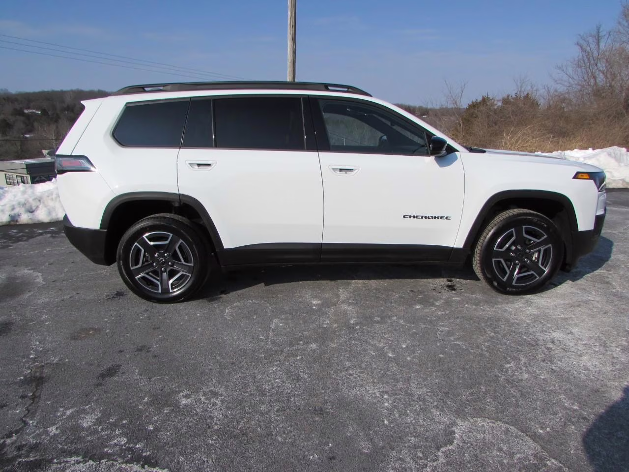 2026 Bright White Clearcoat Jeep Cherokee Limited 4X4 SUV