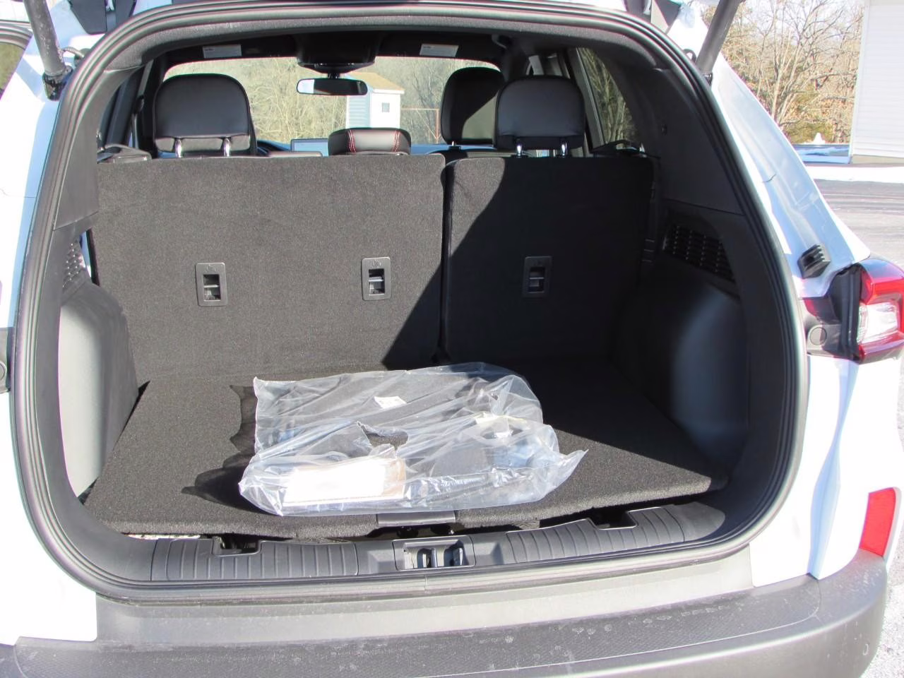 2026 Star White Metallic Tri-Coat Ford Escape ST-Line Select AWD SUV