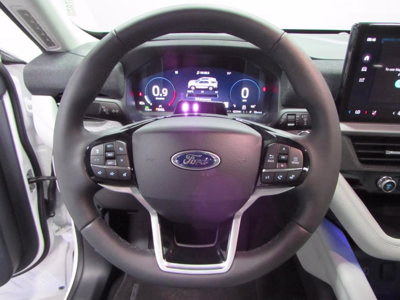 2026 Space White Metallic Ford Explorer Platinum 4X4 SUV