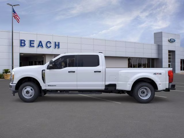 2026 Oxford White Ford Super Duty F-350 DRW XL DRW 4X4 Truck