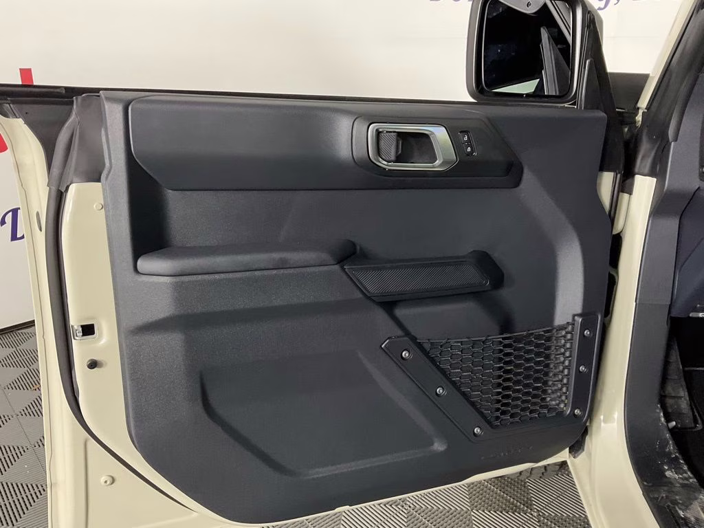 2026 Desert Sand Ford Bronco Big Bend 4X4 SUV