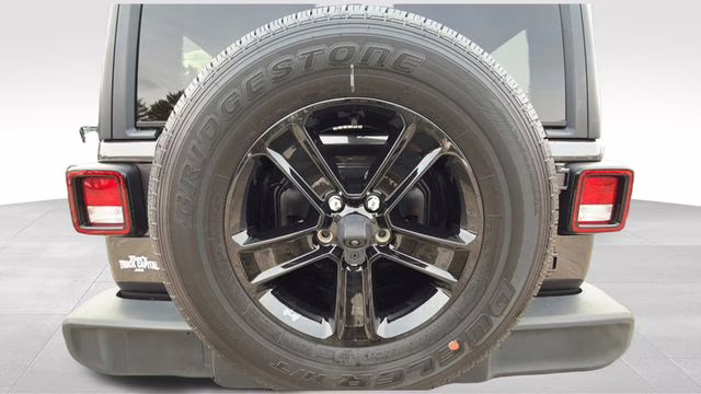 2021 Granite Crystal Metallic Clearcoat Jeep Wrangler Unlimited Sport Altitude 4X4 SUV