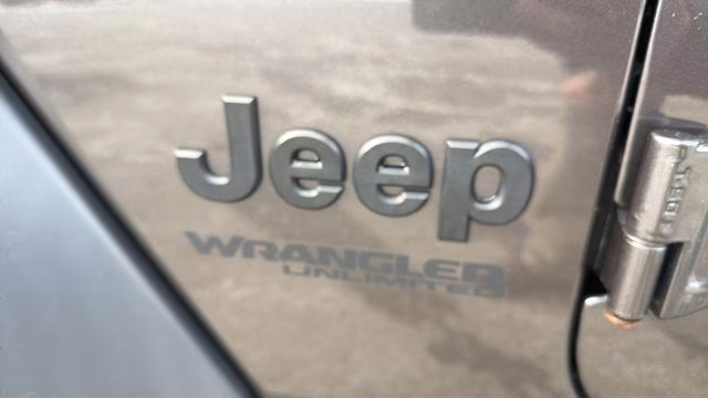 2021 Granite Crystal Metallic Clearcoat Jeep Wrangler Unlimited Sport Altitude 4X4 SUV