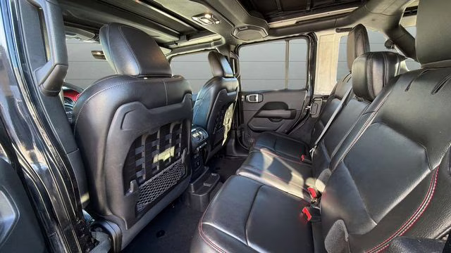 2022 Black Clearcoat Jeep Wrangler Unlimited Rubicon 4X4 SUV