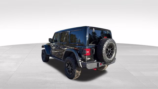 2022 Black Clearcoat Jeep Wrangler Unlimited Rubicon 4X4 SUV