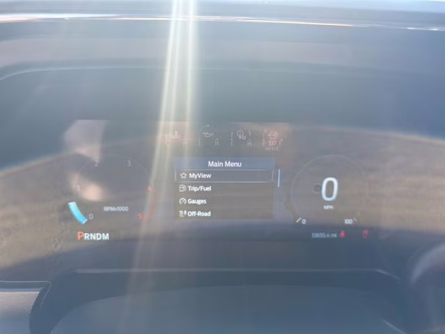 2023 White Metallic Ford Super Duty F-250 SRW Lariat 4X4 Truck