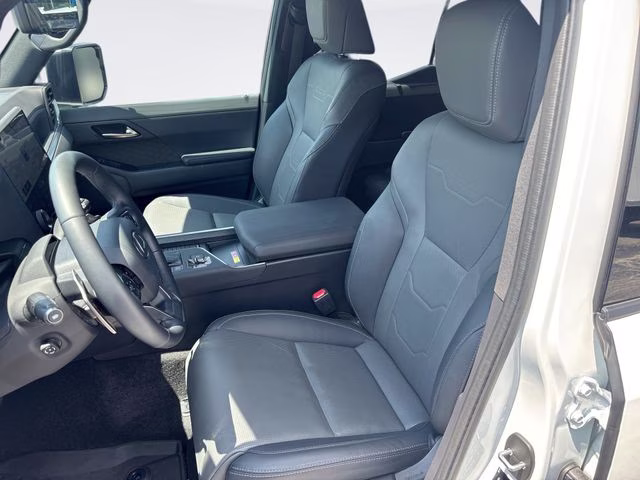 2024 Eminent White Pearl Lexus GX 550 Luxury 4X4 SUV