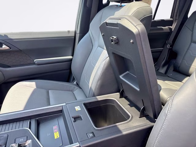 2024 Eminent White Pearl Lexus GX 550 Luxury 4X4 SUV