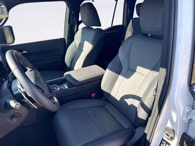 2024 Eminent White Pearl Lexus GX 550 Luxury 4X4 SUV