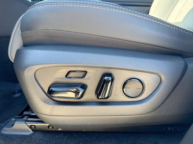 2024 Eminent White Pearl Lexus GX 550 Luxury 4X4 SUV