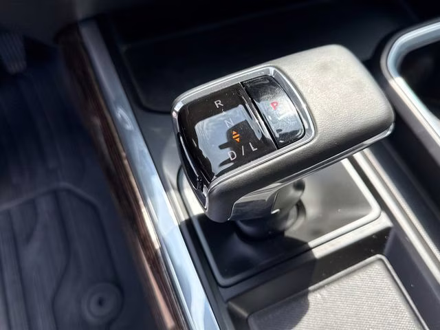 2024 Summit White GMC Sierra 1500 Elevation 4X4 Truck