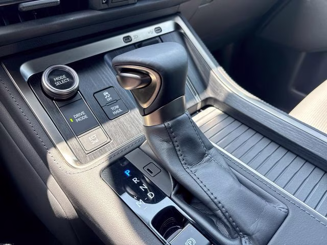 2024 Eminent White Pearl Lexus GX 550 Luxury 4X4 SUV