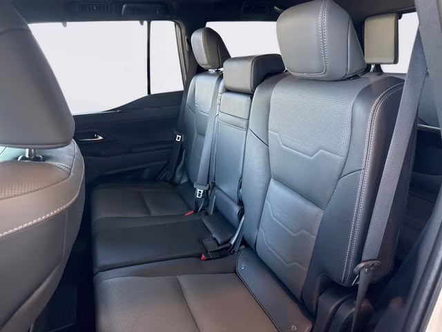 2024 Eminent White Pearl Lexus GX 550 Luxury 4X4 SUV