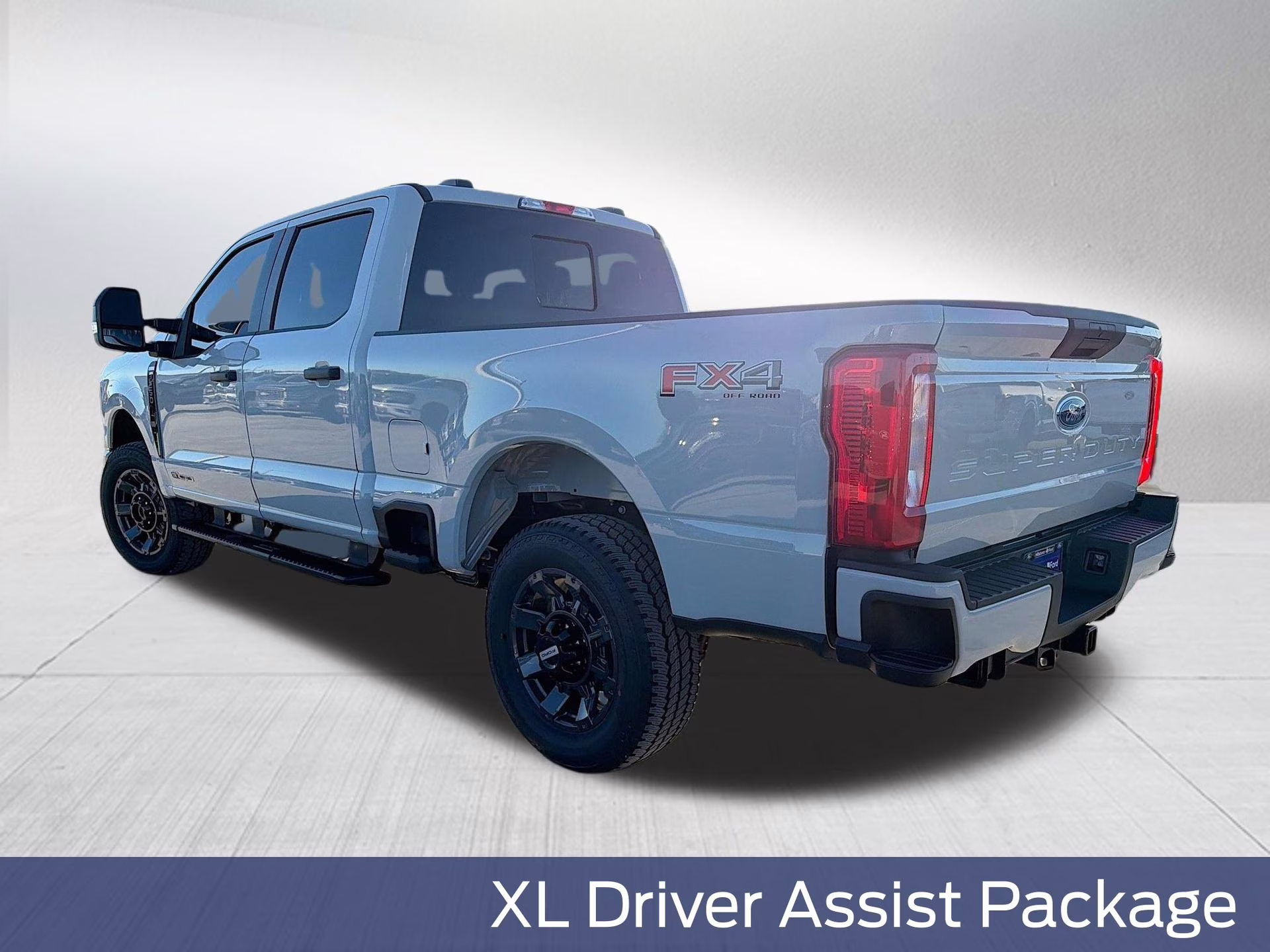 2026 Avalanche Ford Super Duty F-250 SRW XL 4X4 Truck