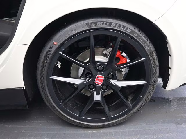 2025 Championship White Honda Civic Type R FWD Hatchback